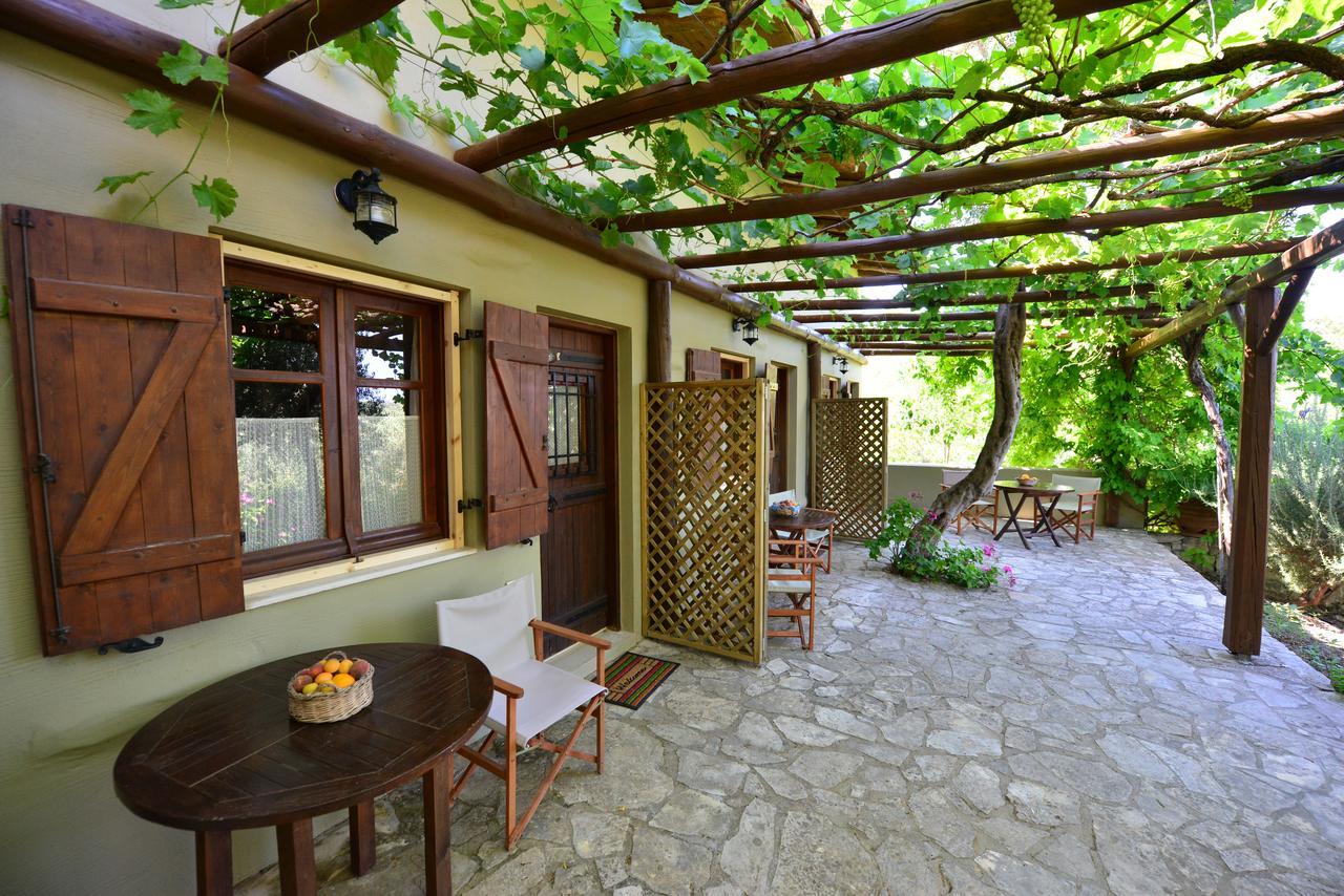 Apartmán Viglatoras Sárkhos Exteriér fotografie
